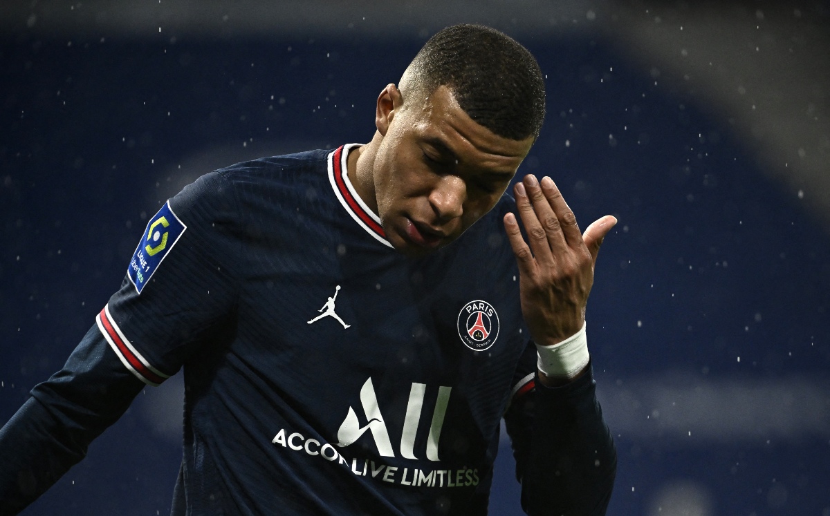 Kylian Mbappé sale en defensa de niña enferma acosada en las redes (AFP)