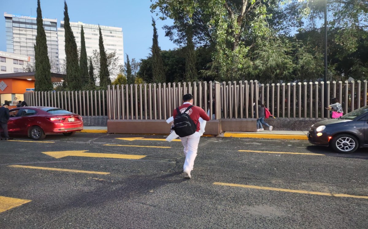 Universitarios comienzan retorno a clases presenciales | Jaime Carrera