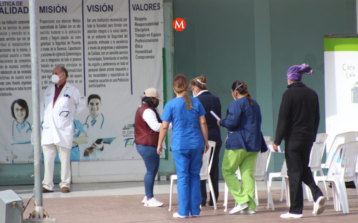 Vacuna covid a personal de salud de Tampico. (Sergio Sánchez)