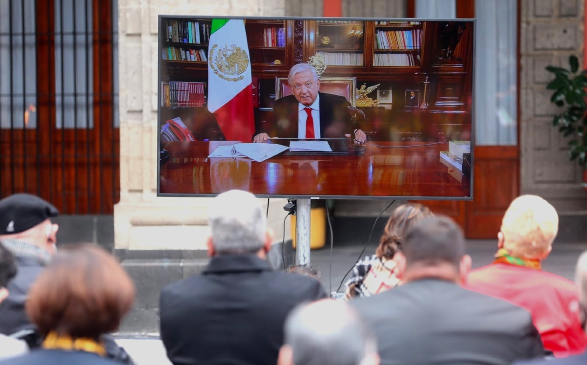 La reunión de embajadores de México se llevó a cabo desde el patio de Palacio Nacional. | Javier Ríos