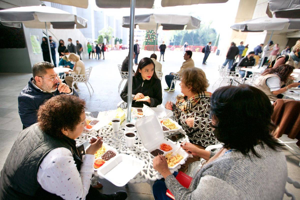 Sandra Cuevas anunció el inicio de operaciones del programa 'Comida calientita para tu familia' | Especial