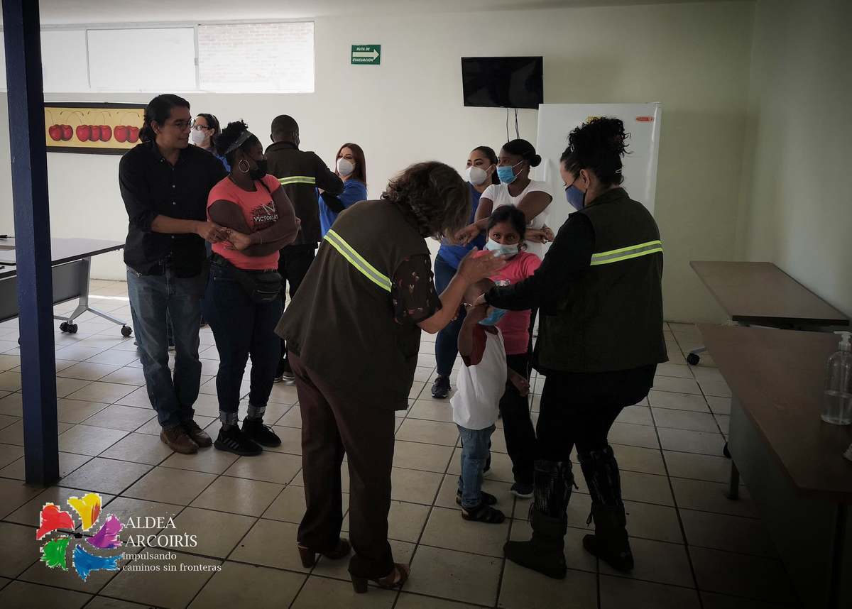 Aldea Arcoíris mantienen sus puertas abiertas a las personas en tránsito. (Cortesía)