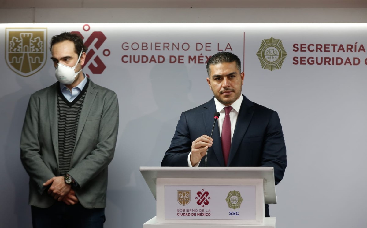Andrés Lajous y García Harfuch en conferencia de prensa. | Araceli López