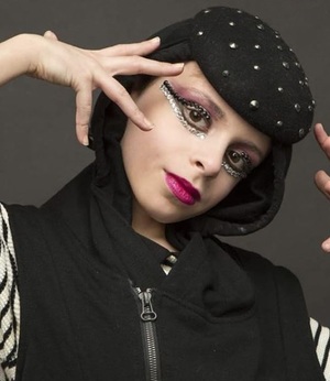 'Desmond is Amazing' debutó en la Semana de la Moda de Nueva York modelando para Gypsy Sport.
