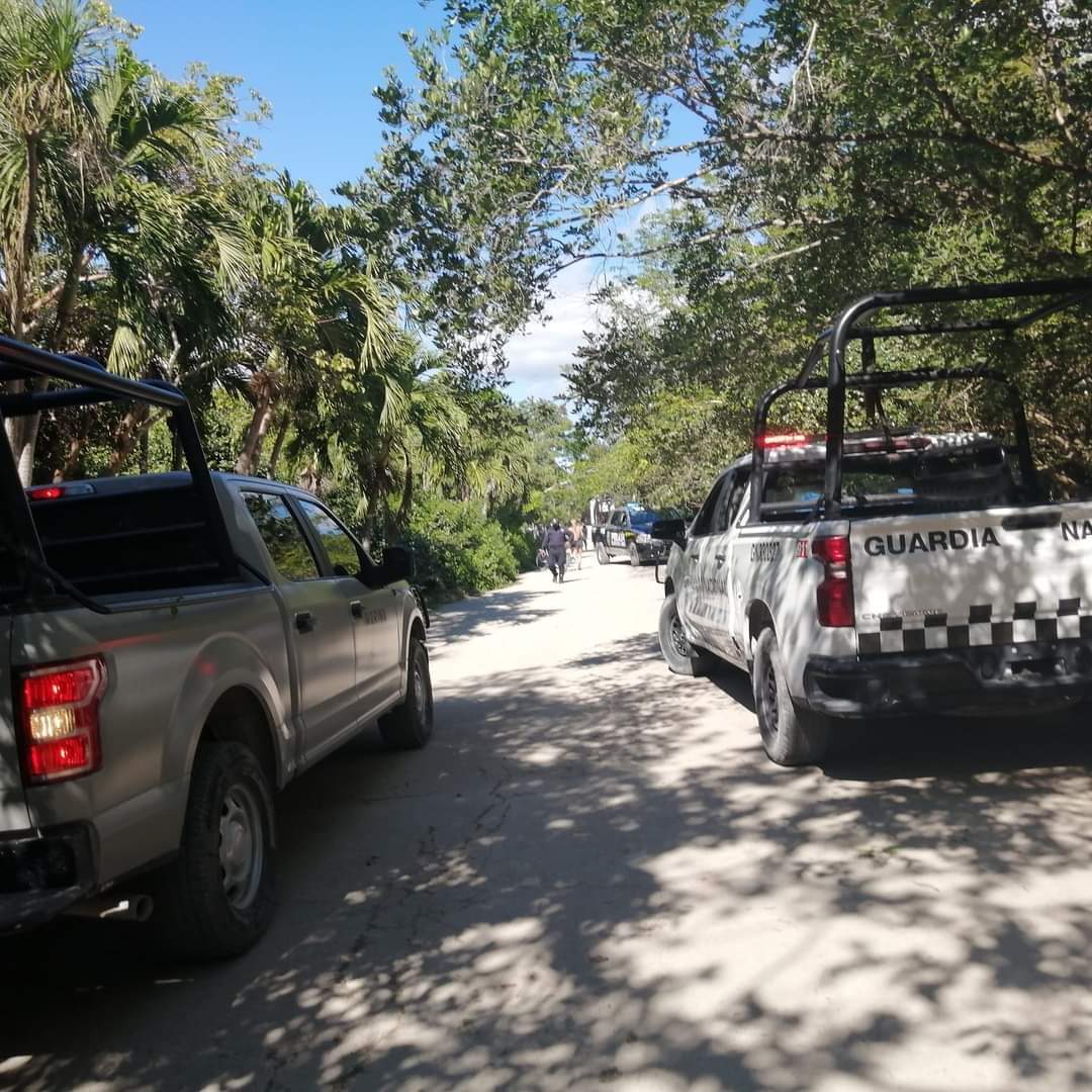 Elementos de seguridad acordonaron el área. (Redacción)