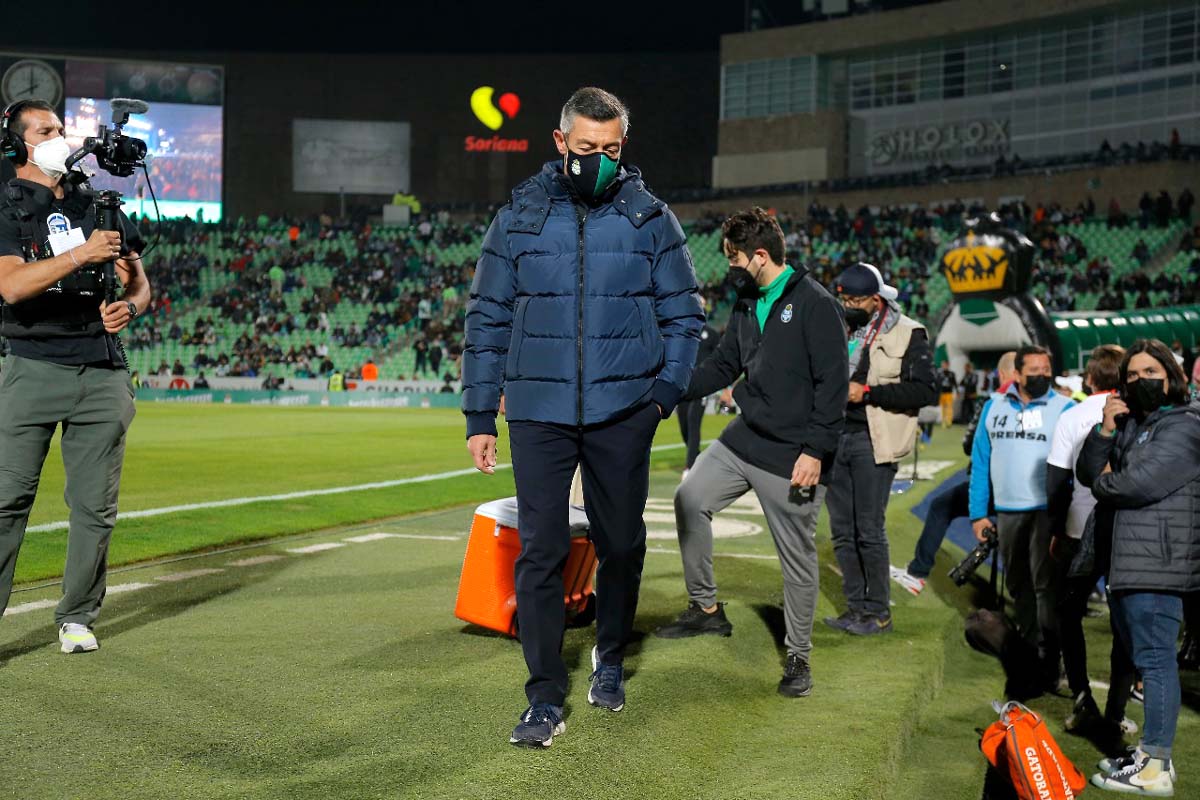Pedro Caixinha, DT de Santos Laguna. (Mauricio Román)