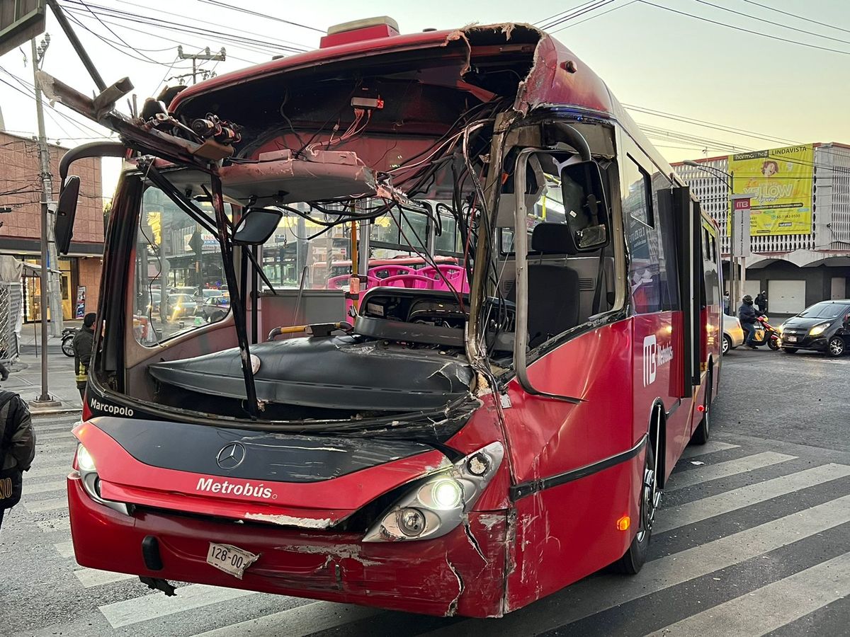 Retiraron la unidad de transporte público que afectaba la movilidad del cruce, (Ramón Ramírez).
