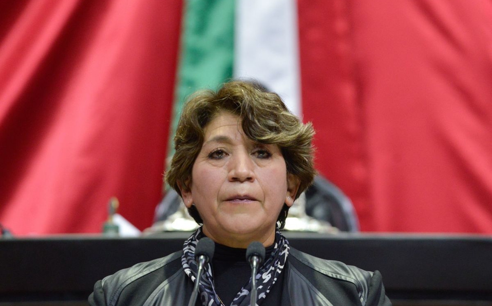 Senador del PAN exige renuncia de Delfina Gómez tras resolución