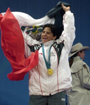 Soraya Jiménez, medalla de oro en halterofilia en los Juegos Olímpicos de Sídney 2000
