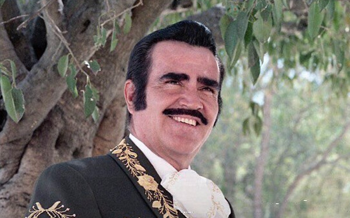 Televisa y Univisión preparan una bioserie sobre el cantante. (Instagram)