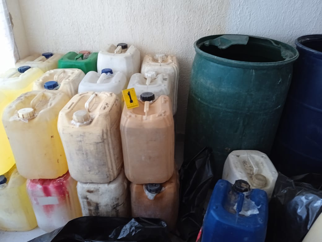 Asegura FGR seis mil litros de hidrocarburo localizados en Tlajomulco (Cortesía)