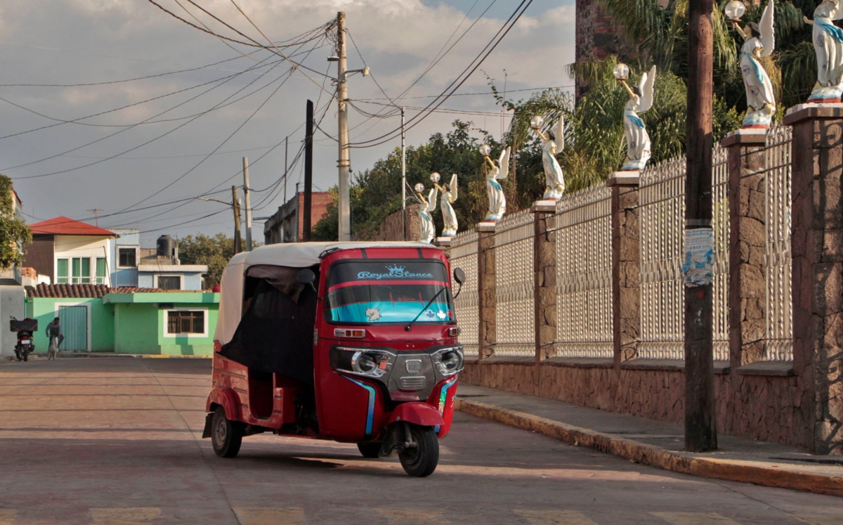 Mototaxi | Melanie Torres