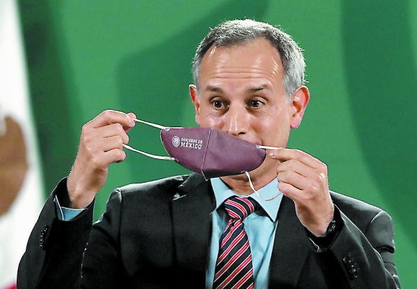 Hugo López-Gatell, subsecretario de Salud, vive a la defensiva. Marco Ugarte/AP