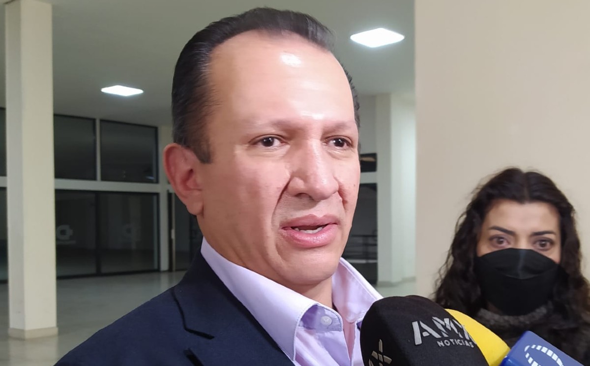 "Es insuficiente porque se forma un cuello de botella en las avenidas centrales". (Especial)