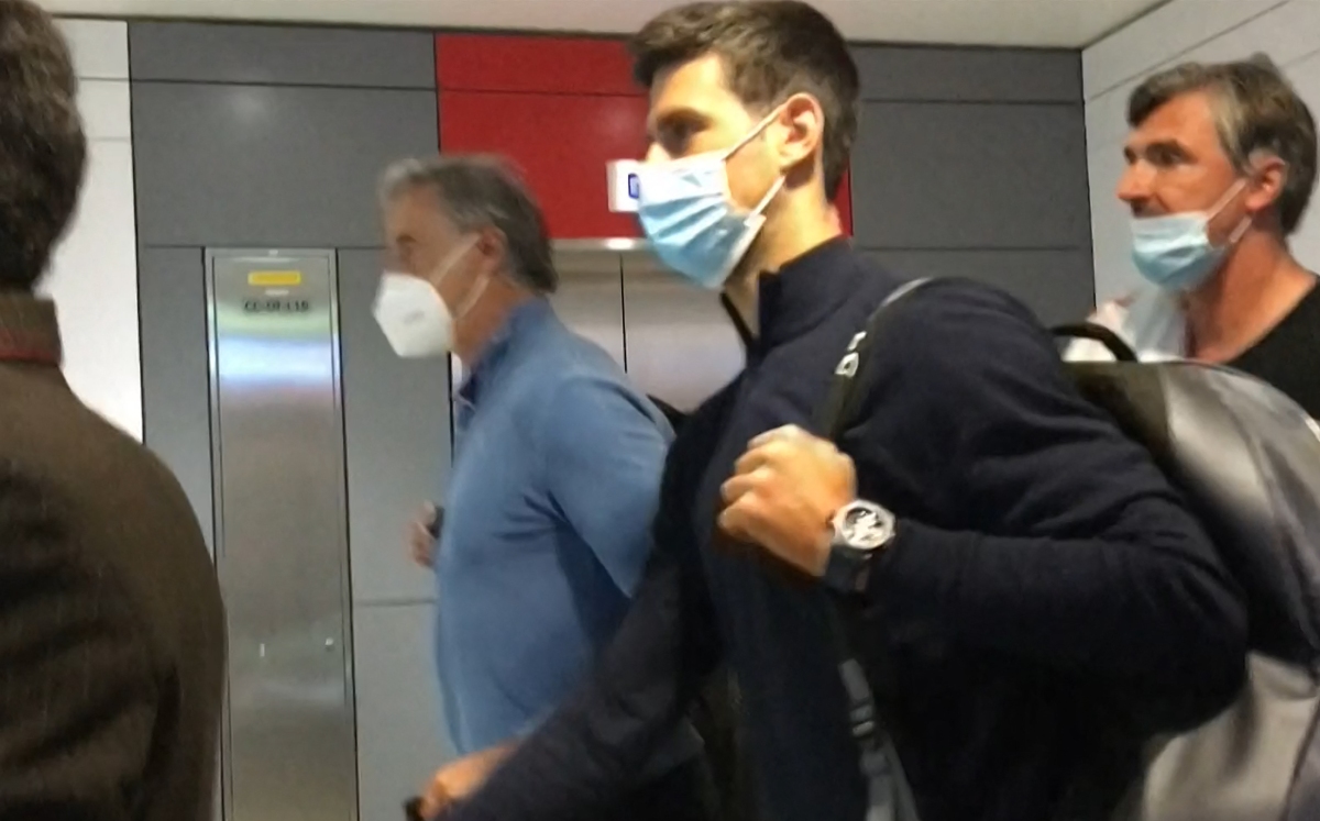 Novak Djokovic llega a Belgrado tras ser deportado de Australia (AFP)