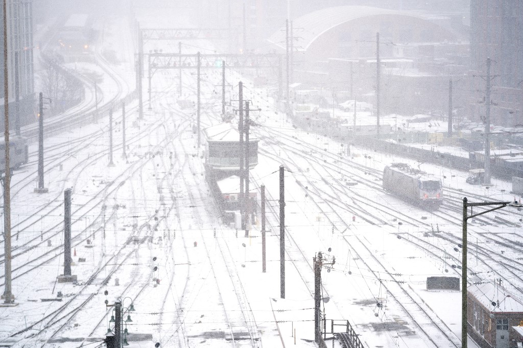 El suministro eléctrico en Estados Unidos está reportando fallas desde ayer tras la tormenta invernal. | AFP