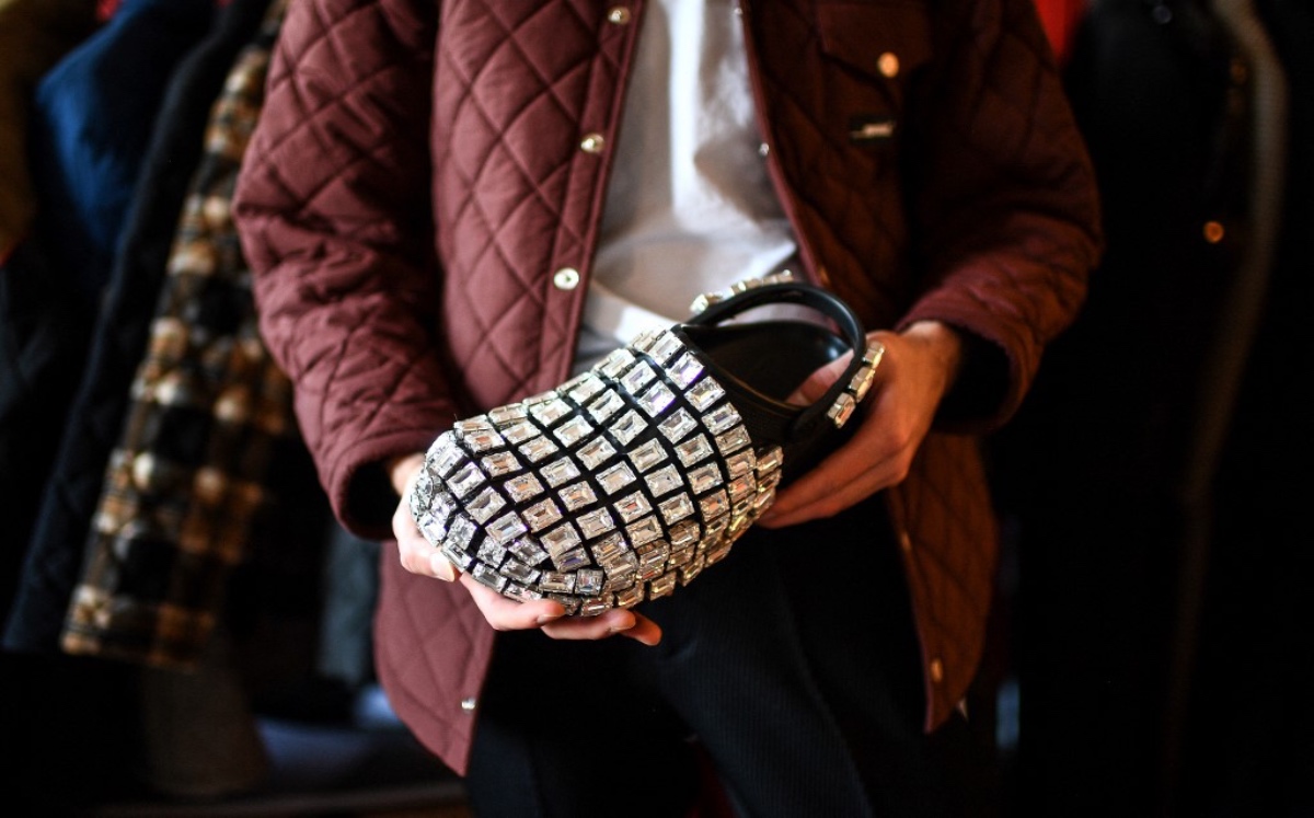 Egonlab presenta ‘Crocs’ con ‘Swarovski’