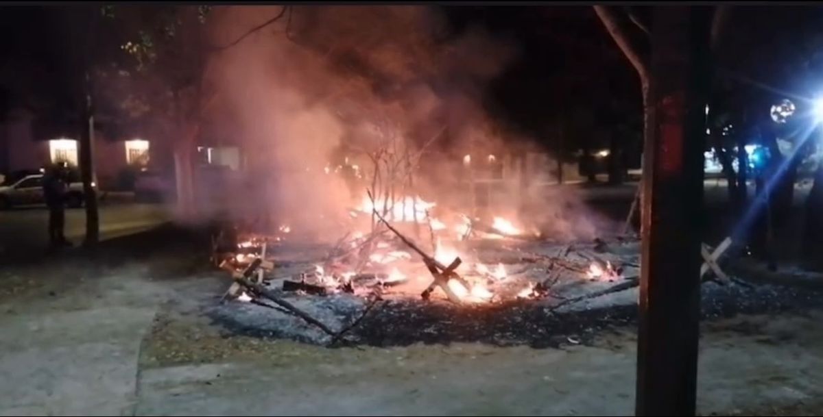 El incendio ocurrió en la colonia Bosques de la Victoria. (Milenio)