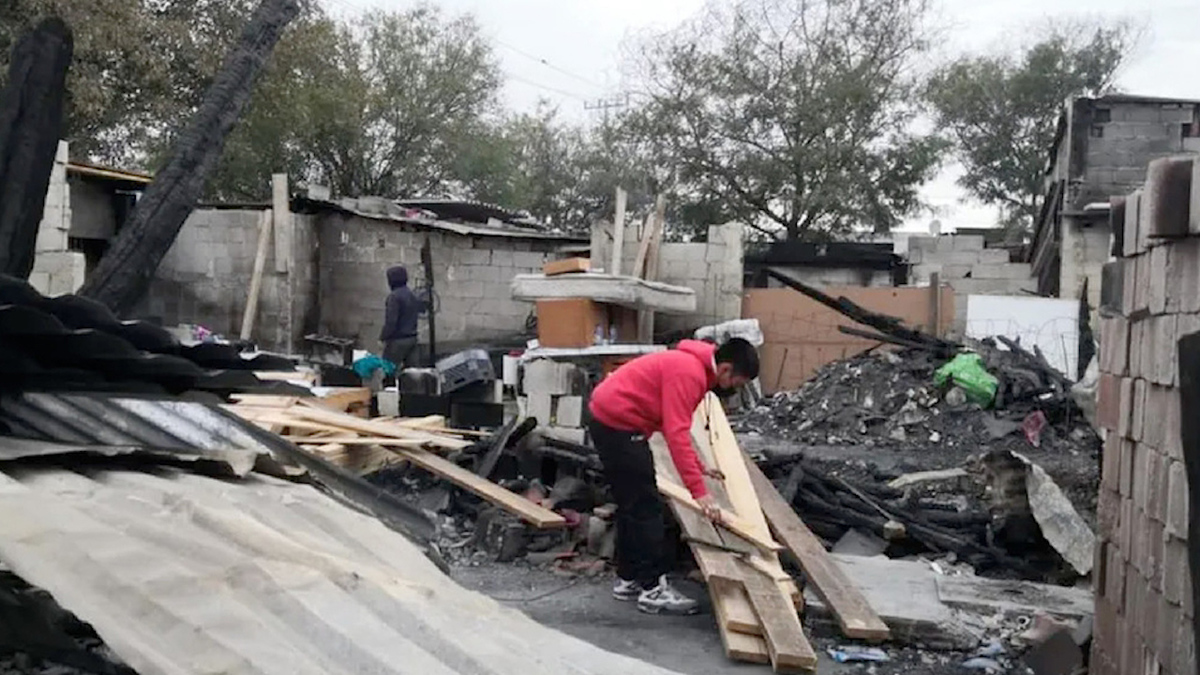 Afectados por incendio en Valles de San Bernabé