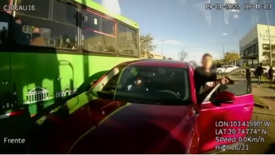 La agresión ocurrió en carretera a Tesistán y Av Dr. Ángel Leaño en Zapopan. (Especial)