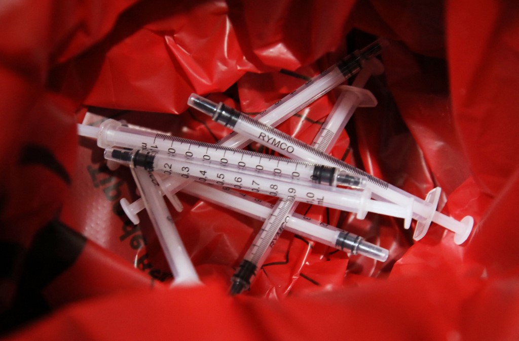 Covax espera llegar a tener ese monto para continuar aplicando vacunas contra el covid-19 en el mundo. | AFP