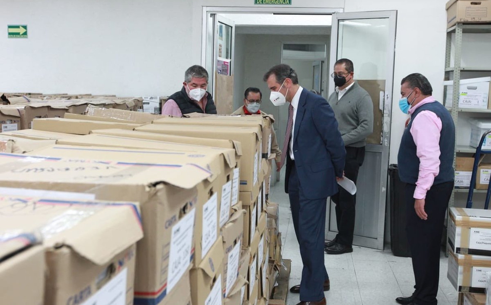Gutiérrez Luna propone impedir amparos a consejeros del INE