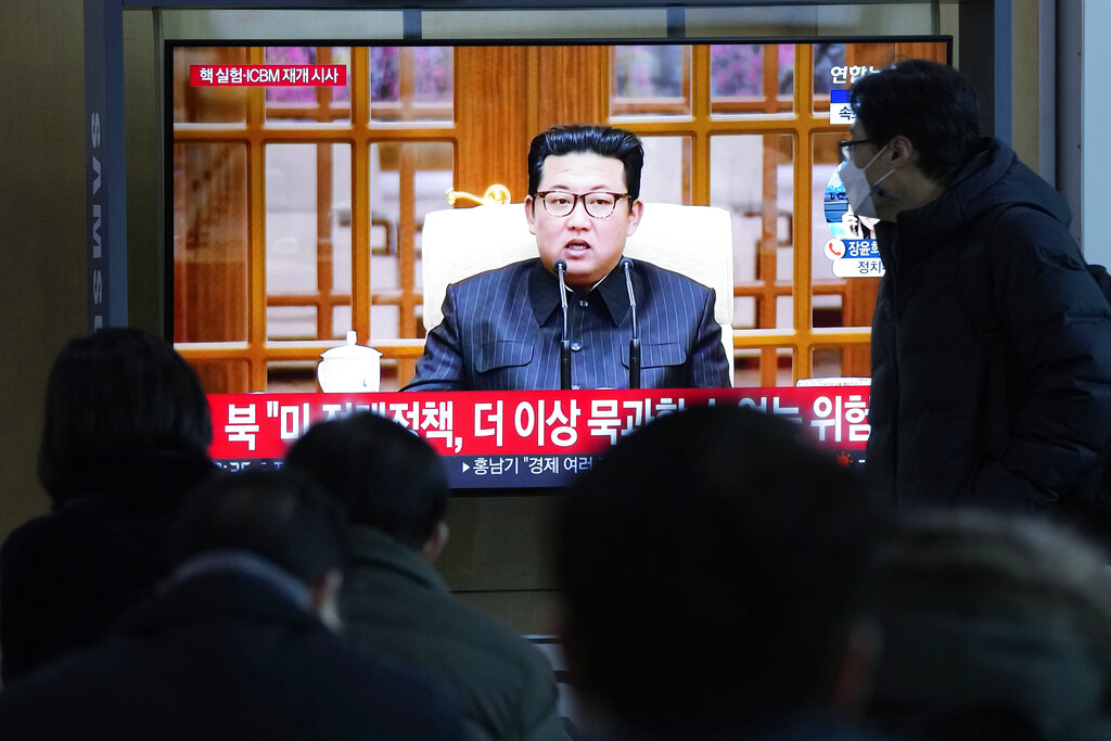 El líder norcoreano Kim Jong-un ha mantenido actico su programa balístico a lo largo de enero. (AP)