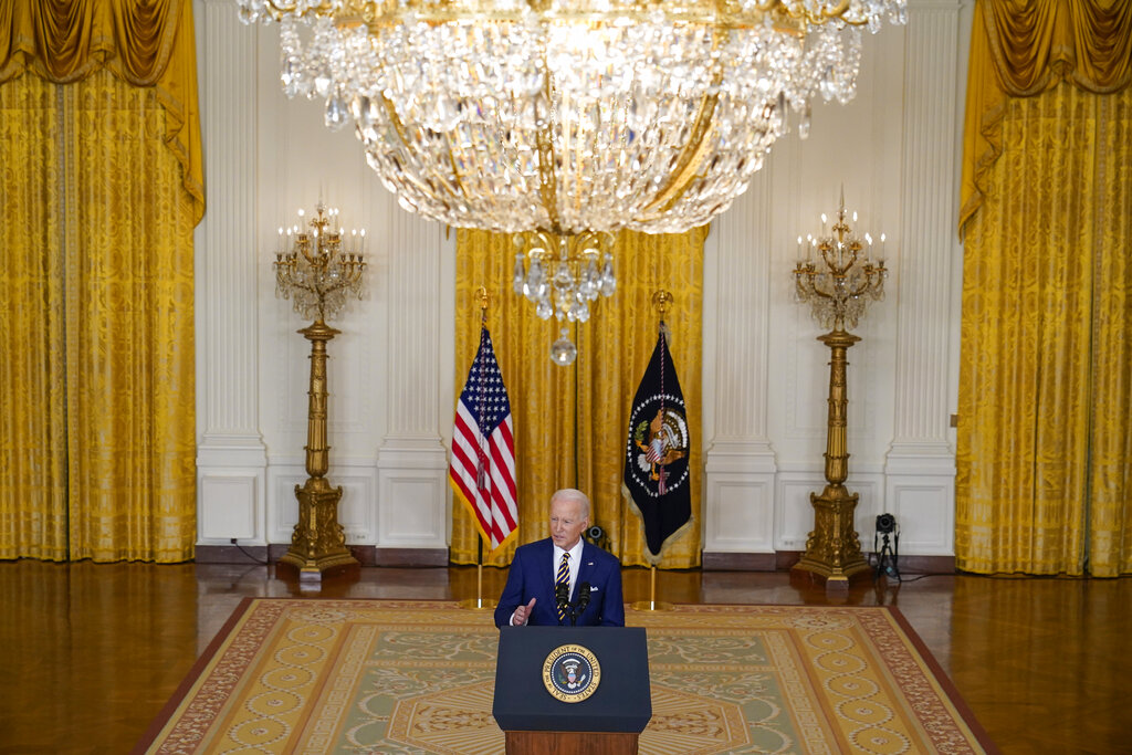 El presidente Joe Biden reiteró que habrá consecuencias graves en caso de que Rusia invada a Ucrania. (AP)