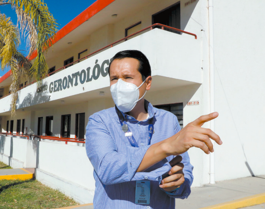 El alcalde Daniel Carrillo destacó la labor de comunicación con los vecinos para resolver problemas. Leonel Rocha
