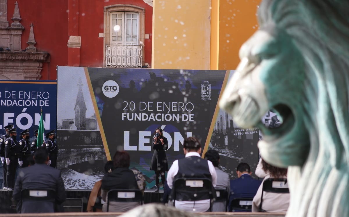 Aniversario 446 de la Fundación de Lrón / Dani Béjar