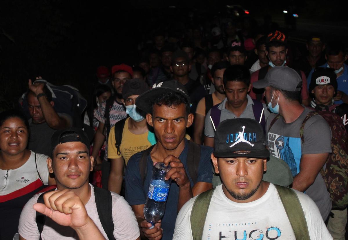 Cientos de migrantes buscan llegar a Estados Unidos. (EFE)