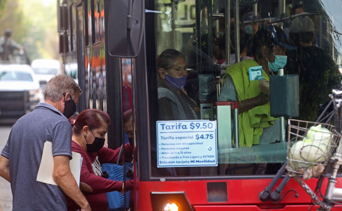 Uso de transporte público en Guadalajara (Fernando Carranza)