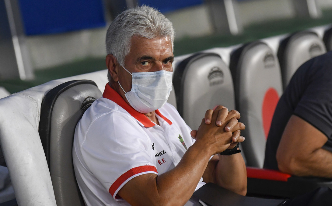 Ricardo Ferretti en la banca de Juárez FC