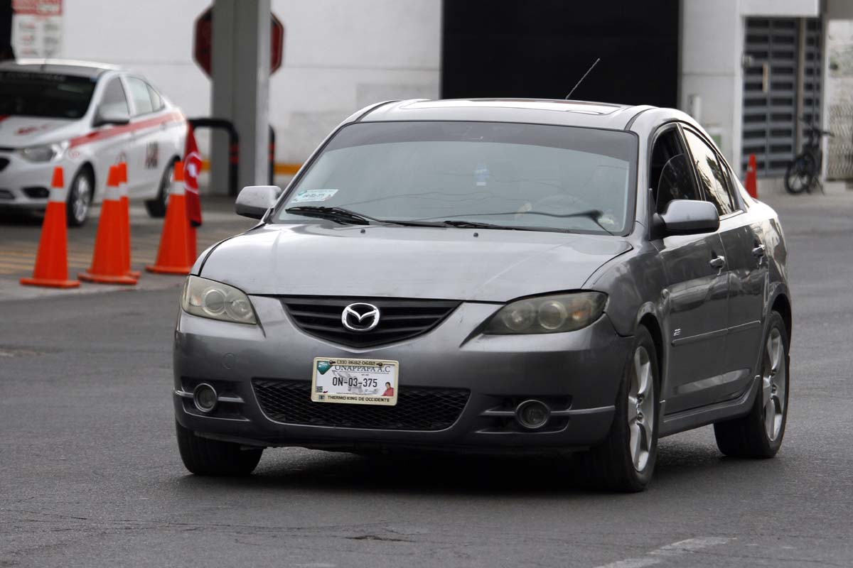 Regularización de autos extranjeros pega a Industria Automotriz. (Rolando Riestra)