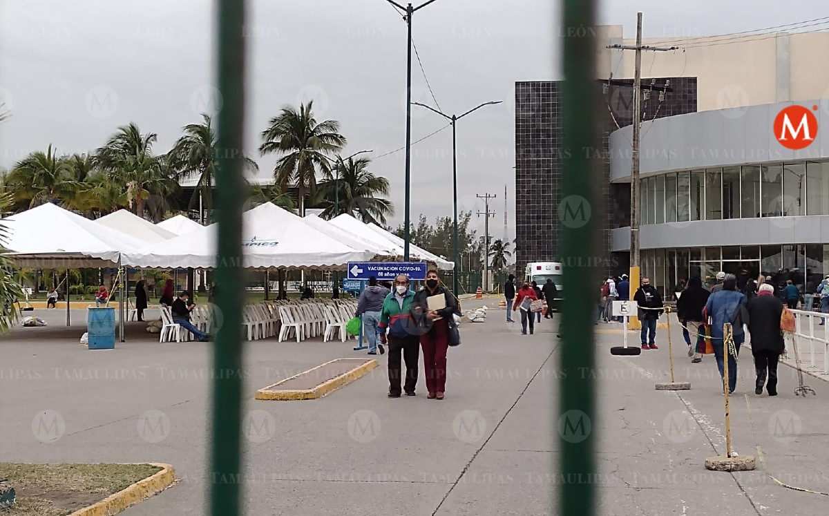 Se vacían módulo de vacunación en polideportivo de Tampico. (Leticia Gutierrez)