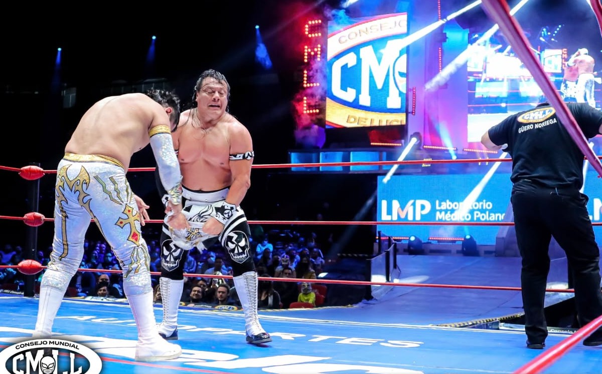 De manera ilegal, Último Guerrero venció a Místico en el regreso del CMLL (CMLL)