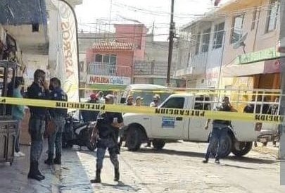 Los responsables se dieron a la fuga a bordo de una camioneta color gris. (Wendy Salazar)