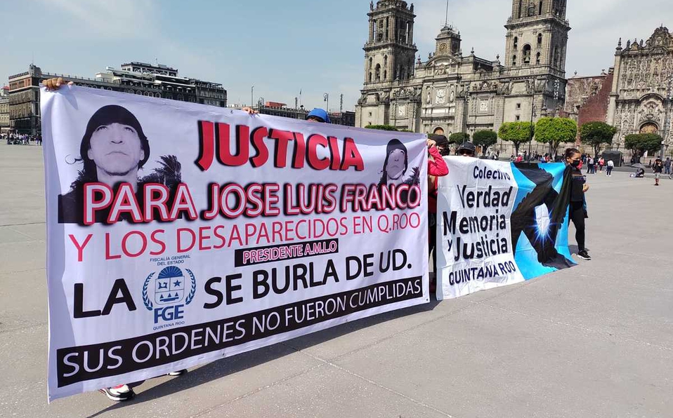 Colectivo de personas desaparecidas en QRoo protesta en CdMx