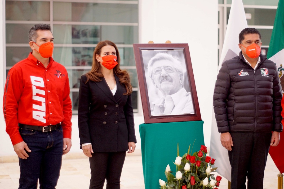 Homenaje póstumo a Adolfo Lugo Verduzco en la sede del PRI Hidalgo (Cortesía)