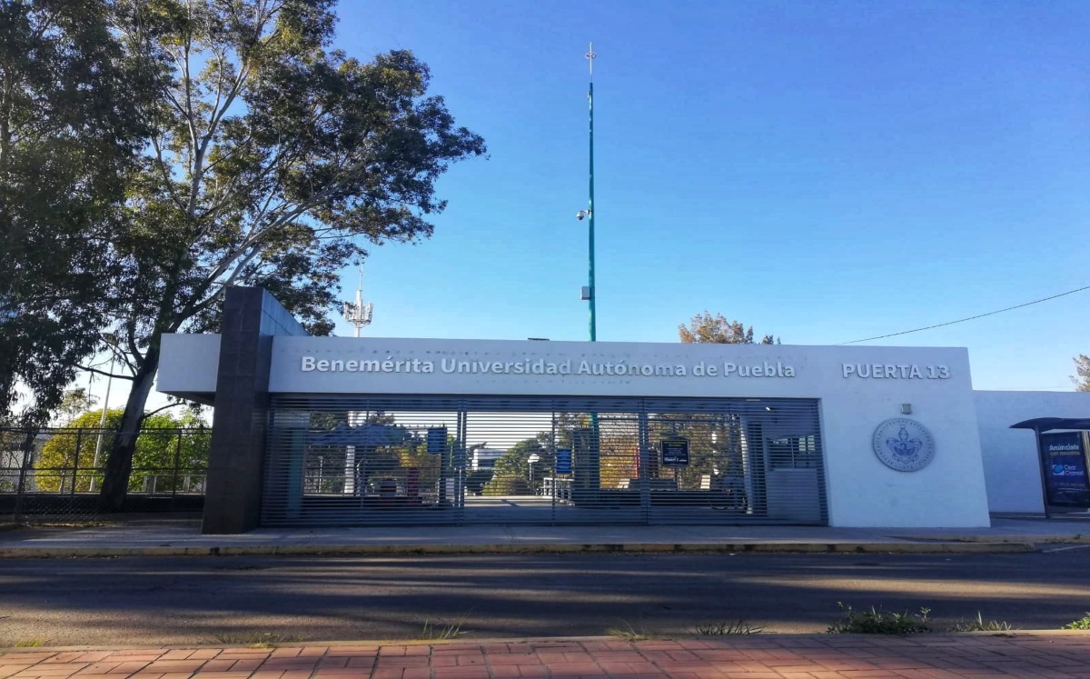 Inicia BUAP regreso presencial este 24 de enero: Enfermería, primera unidad con 50% de aforo | Jaime Zambrano