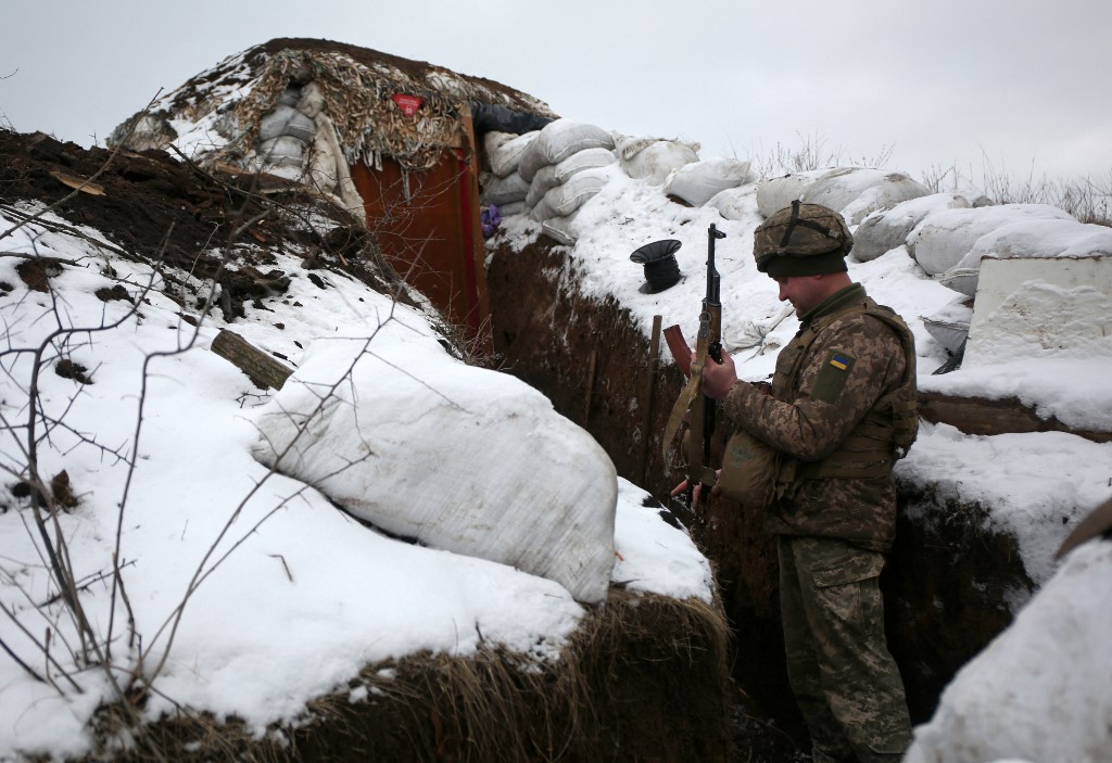 Miles de tropas de Ucrania y Rusia están en la frontera ente las amenazas de una posible guerra. (AFP)