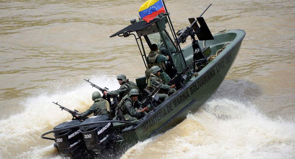 Rebeldes en la frontera de Colombia y Venezuela (AFP)