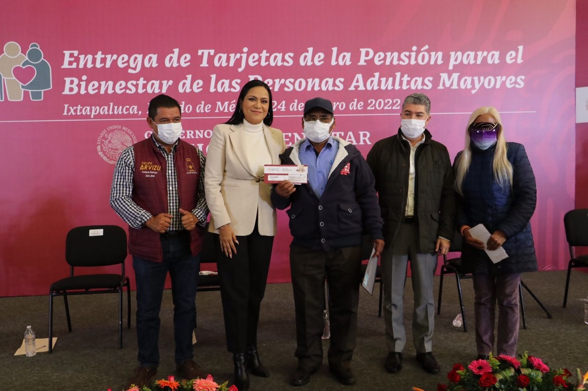 Este año se redujo la edad para recibir la pensión, de 68 a 65 años. (Especial)