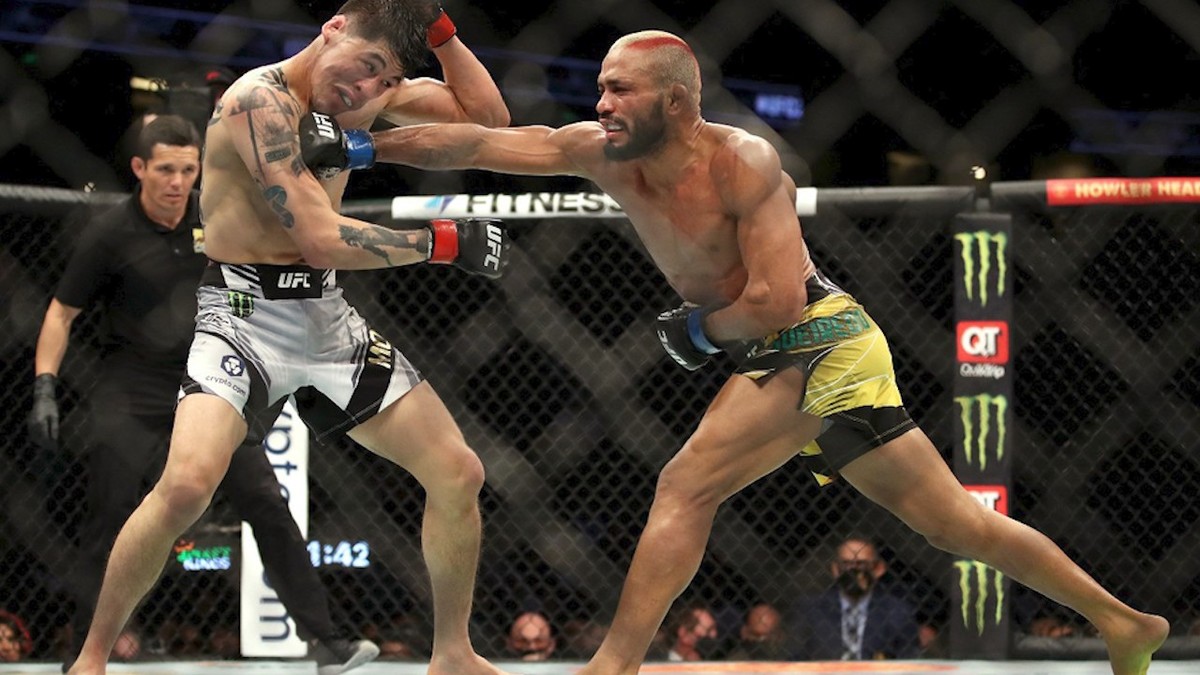 Brandon Moreno pierde título de UFC ante Deiveson Figueiredo por decisión unánime