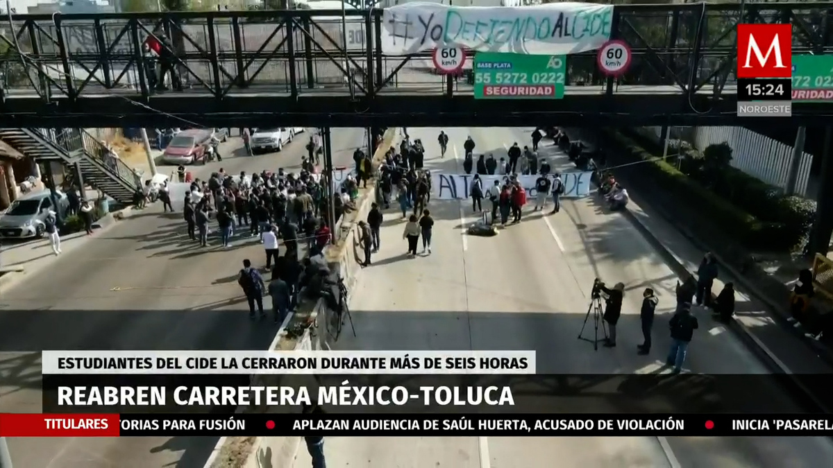 Tras más de seis horas de cierre, estudiantes del CIDE reabren carretera México-Toluca