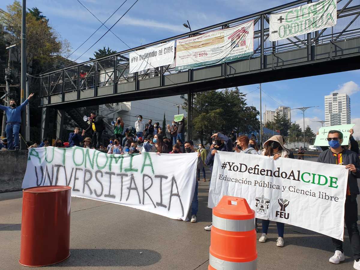 Comunidad del CIDE carretera México-Toluca
