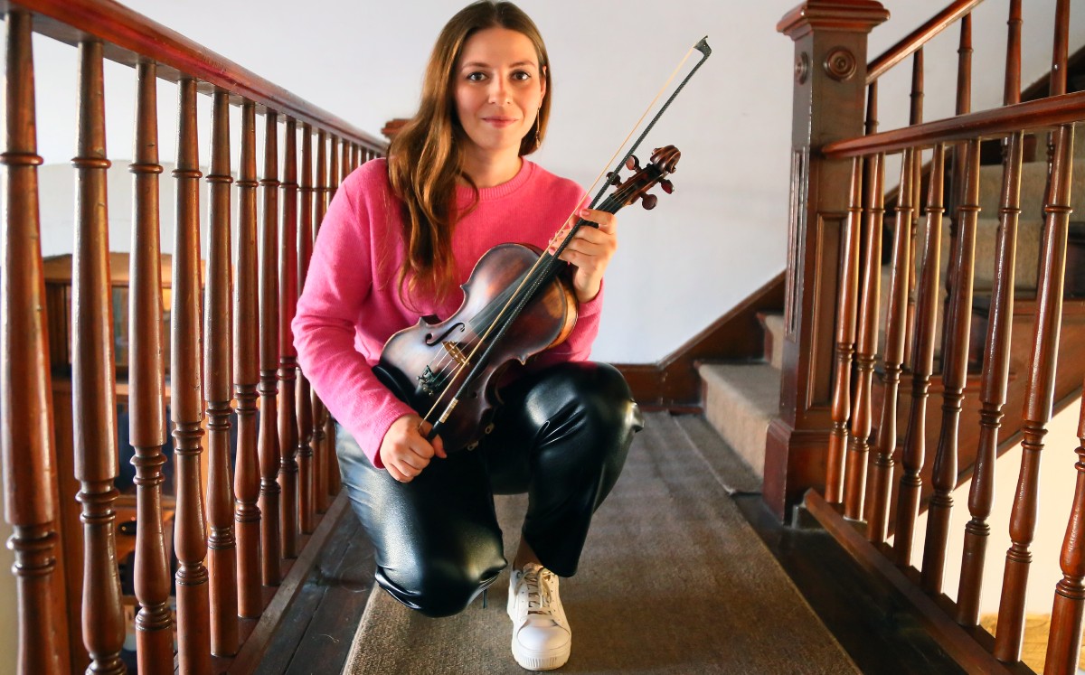 María Alekseeva, actual violinista de la Camerata de Coahuila. (Martín Piña)