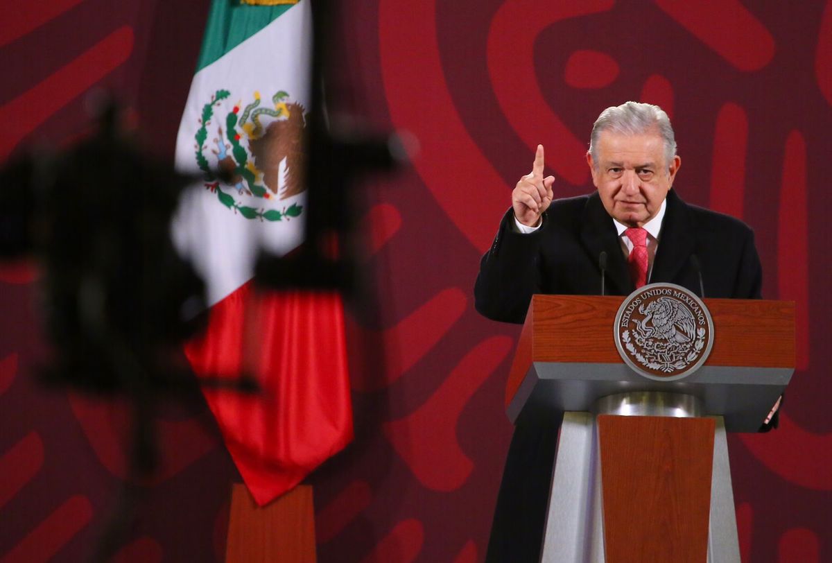 Por veda electoral se van a adelantar becas y pensiones: AMLO | Ariel Ojeda