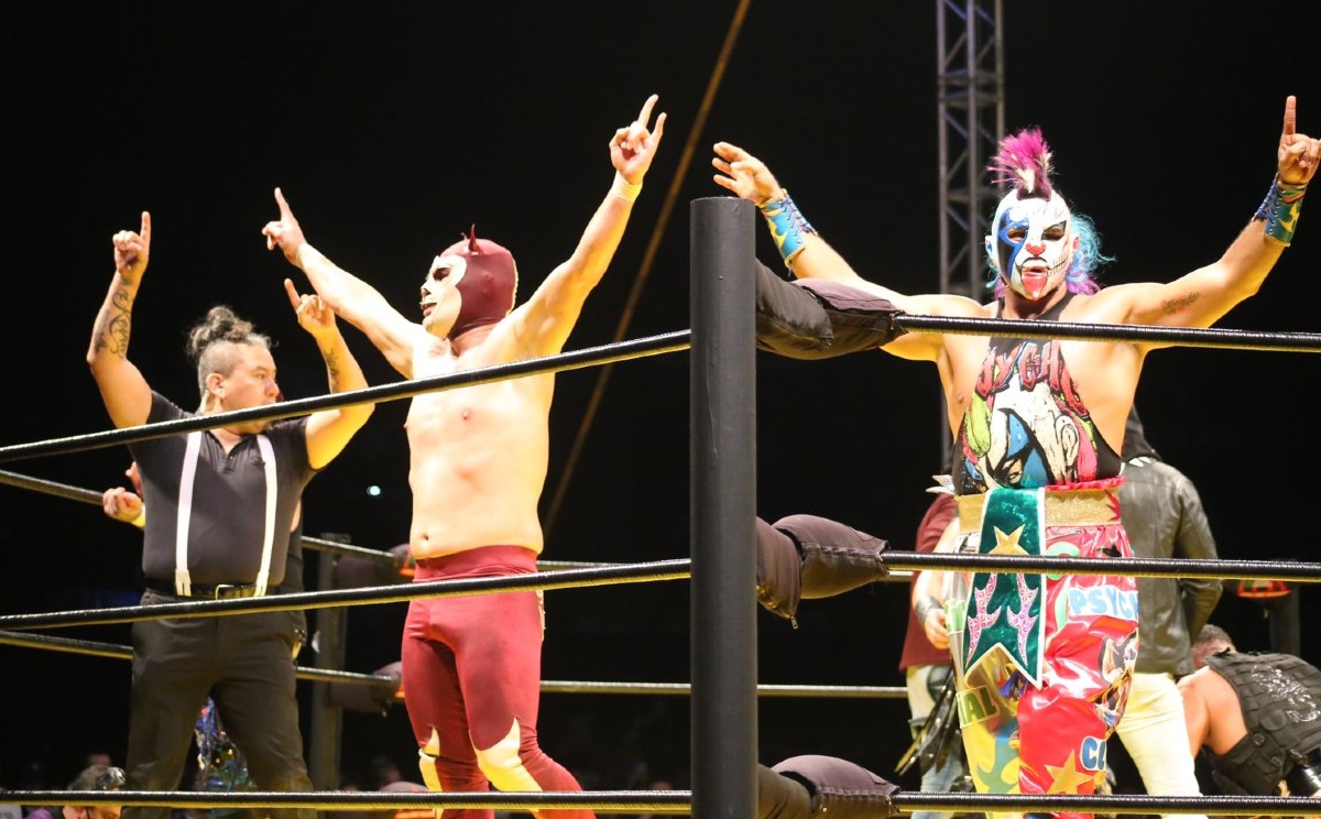 Psycho Clown (derecha), una de las figuras de la Triple A.