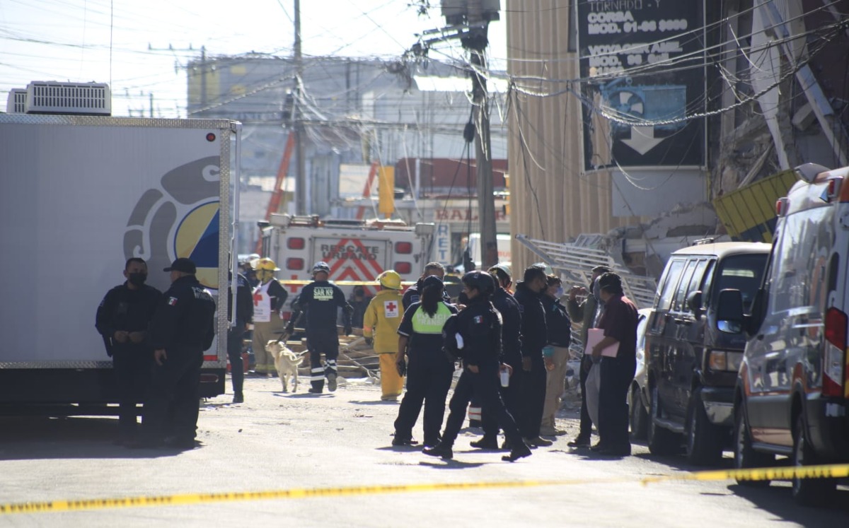 Labores de rescate tras explosión en Puebla | Andrés Lobato
